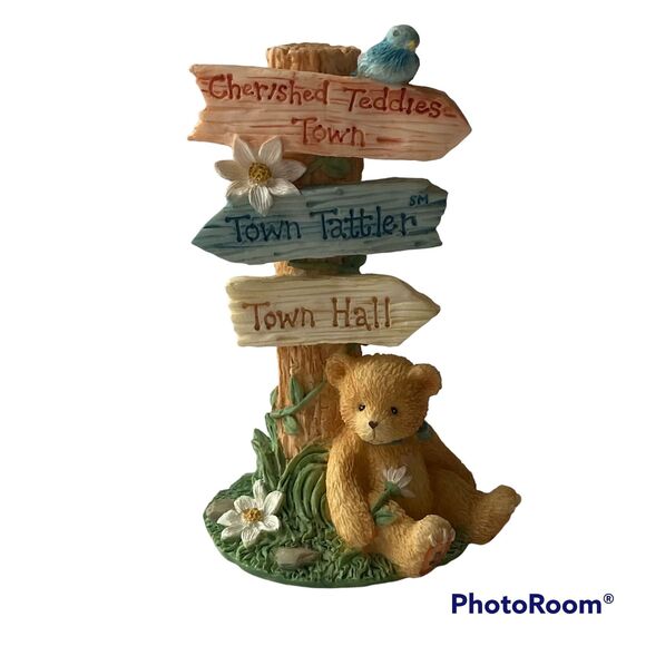 1995 Cherished Teddies Sculpture Town Tattler Signage Priscilla Hillman CRT109 - Picture 1 of 13